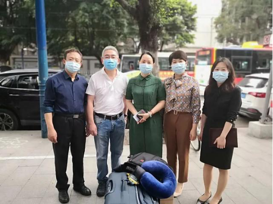 广州市第一人民医院心内科专家刘震远赴新疆
